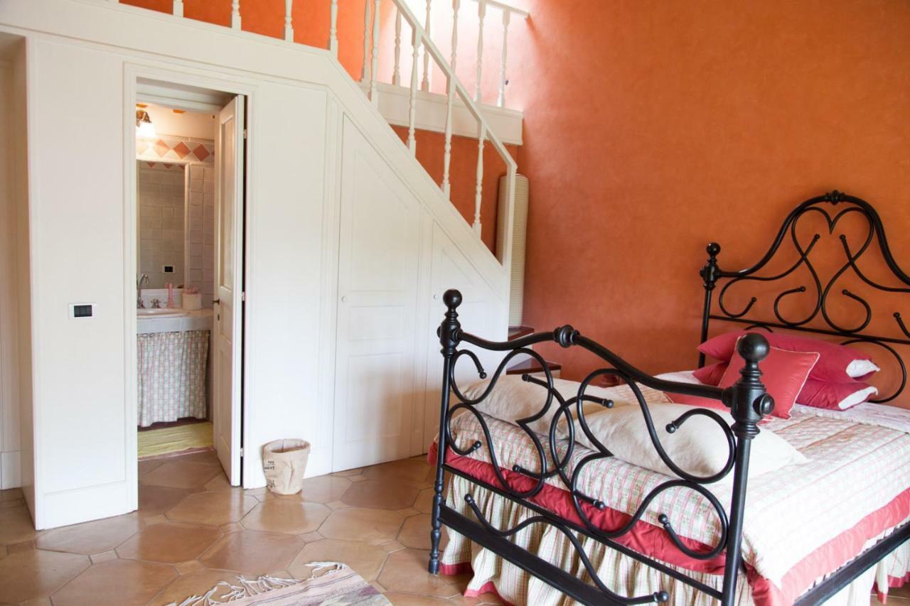 Borgo Del Gelso Bed & Breakfast Olgiata ภายนอก รูปภาพ